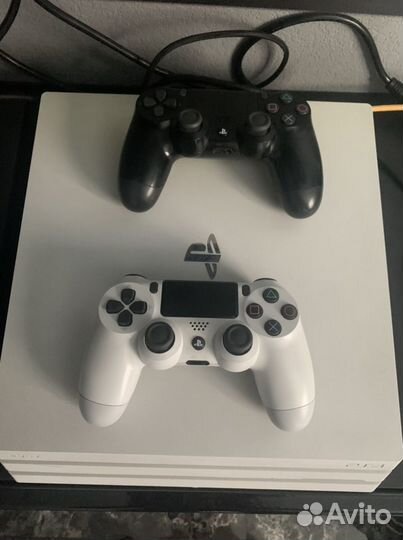 Sony playstation 4 pro Прошитая 6.72 2 TB белая