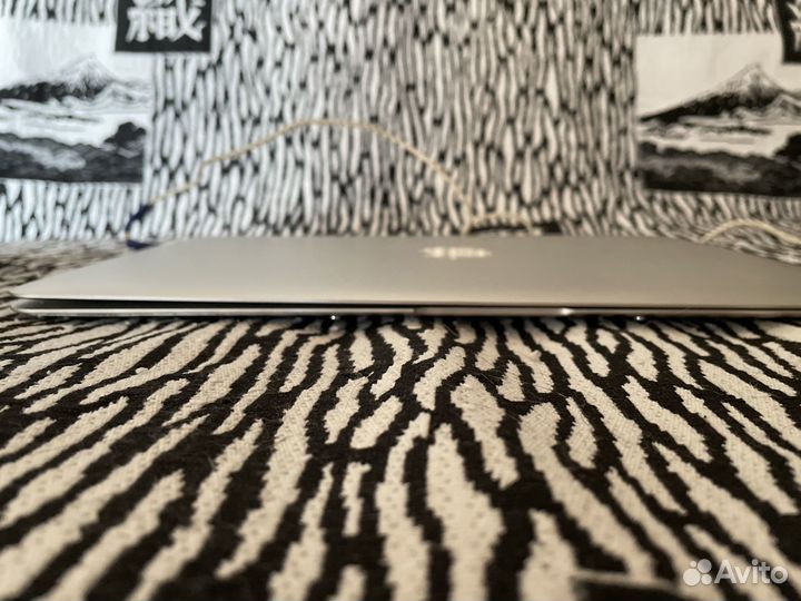 Macbook air 13 mid 2012