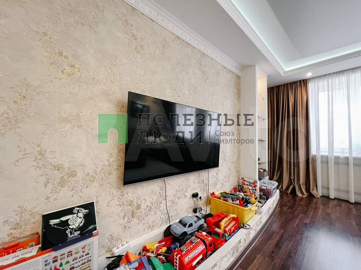 4-к. квартира, 138,3 м², 1/3 эт.