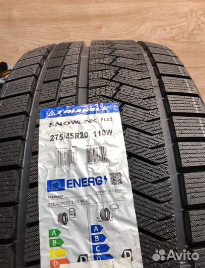 Triangle Snowlink TWT02 275/45 R20