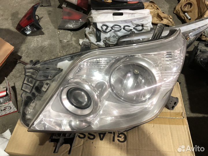 Фара левая Toyota Land Cruiser Prado 150