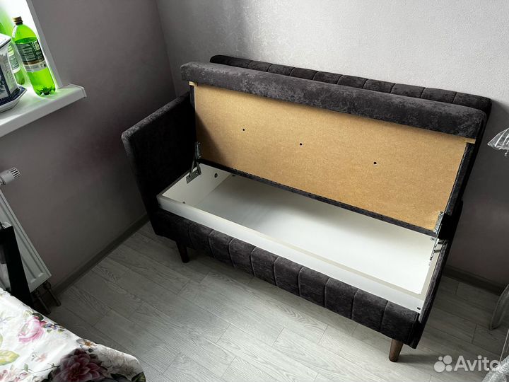 Кухонный прямой диван с ящиком Веленг