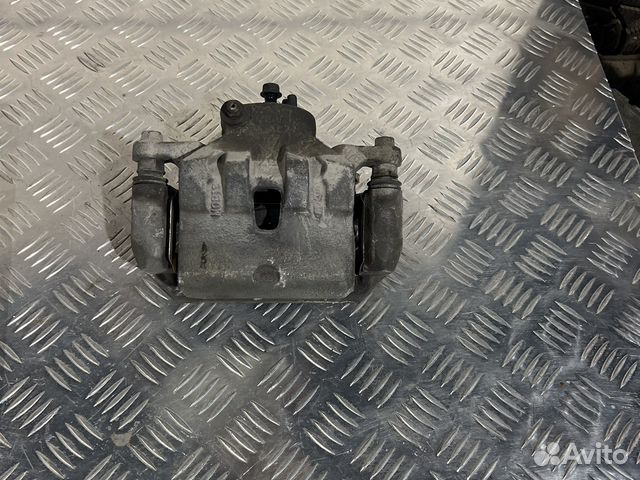 Тормозной суппорт передний kia cerato 3