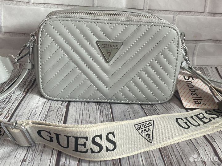 Сумка Guess