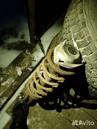 Передние стойки ваз 2109