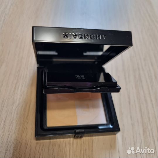 Пудра компактная givenchy
