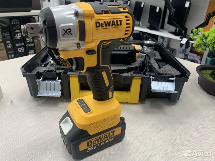 Набор DeWalt Ушм и Гайковерт