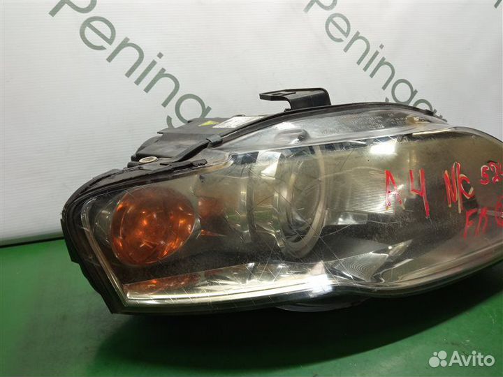 Фара передняя правая Audi A4 B7
