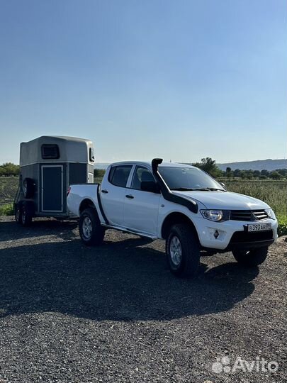 Перевозка лошадей