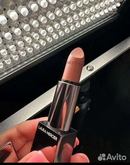 Laura mercierrouge essentiel