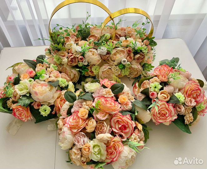 Свадебные украшения на машину