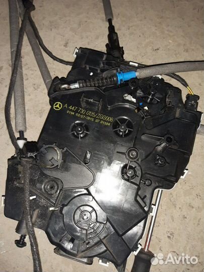 Дверной замок на мерседес v-class w447