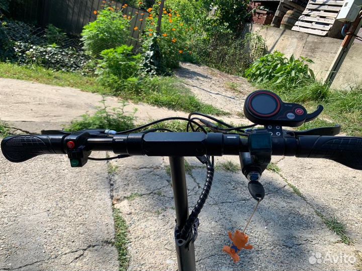 Электросамокат Kugoo m4 новый двигатель