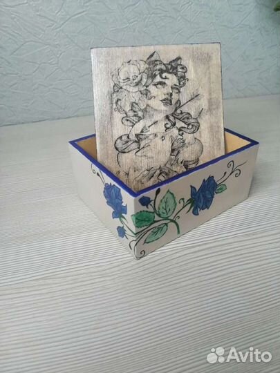 Деревянная шкатулка ручной работы / Подарок