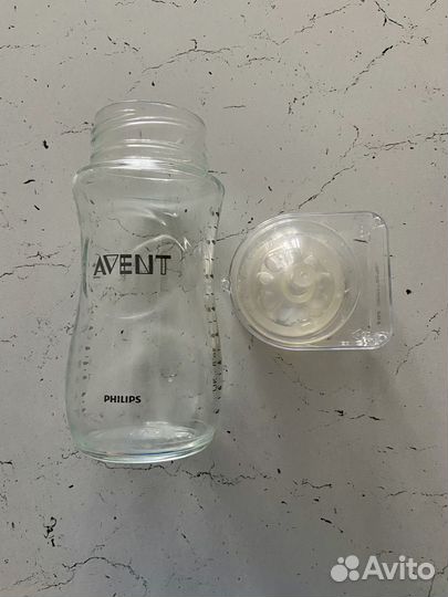 Бутылочка и соска Avent