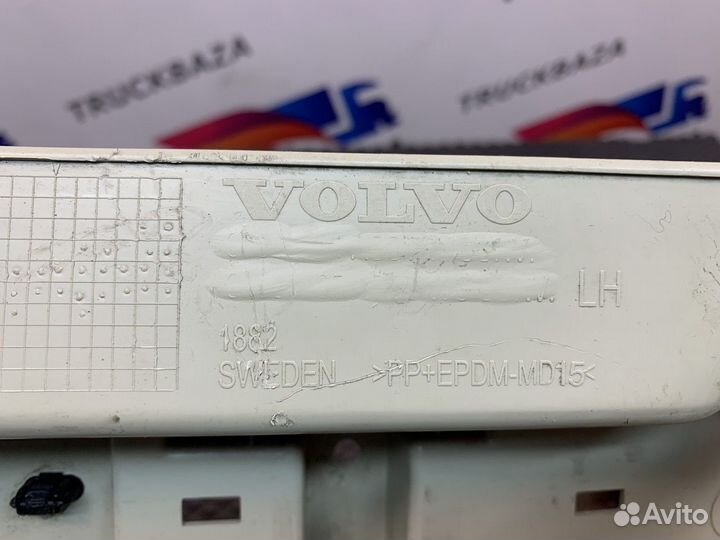 Корпус бокового плафона левый Volvo FH