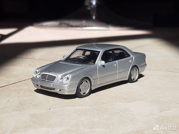 Mercedes Benz W210 E430 Avantgarde 1:43