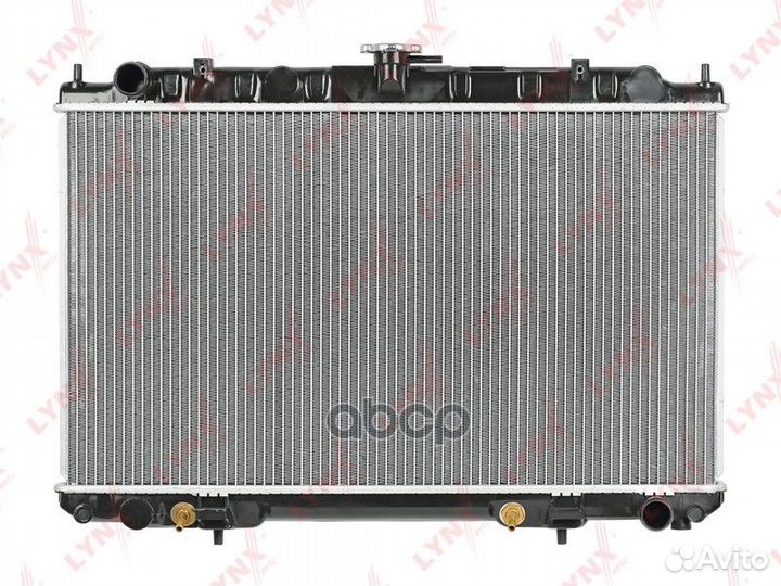 Радиатор охлаждения паяный AT Nissan maxima/MAX