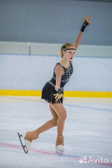 Платье для фигурного катания