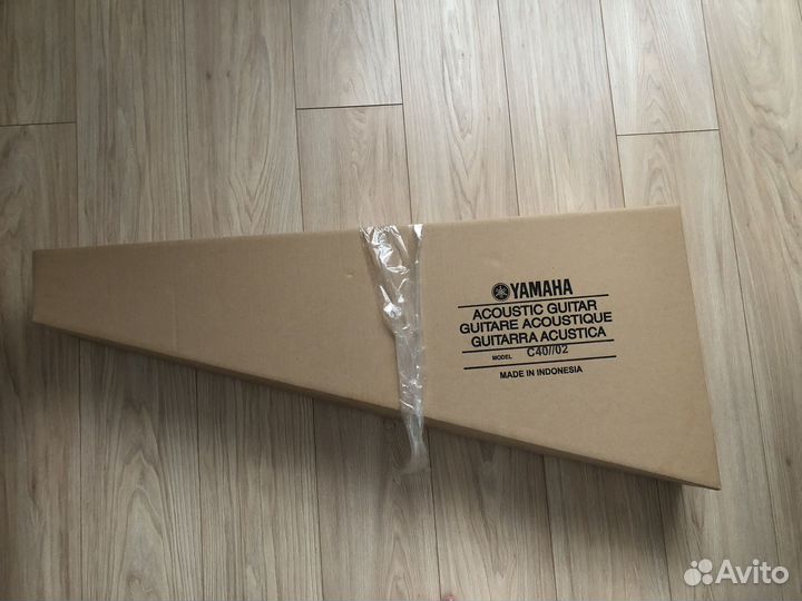 Новая гитара yamaha c40