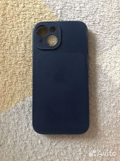 Чехол на iPhone 13 с защитой камеры