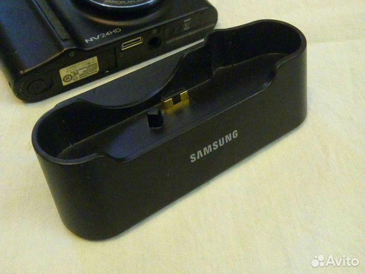 Компактный фотоаппарат Samsung NV24HD