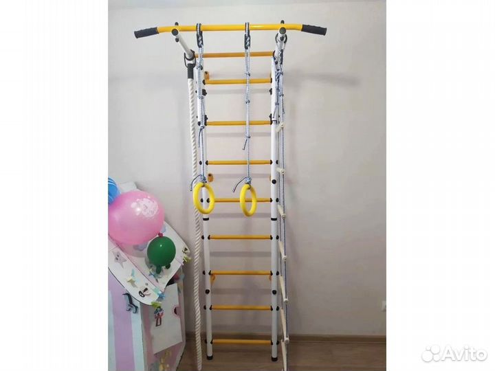 Шведская стенка с турником Пристенная