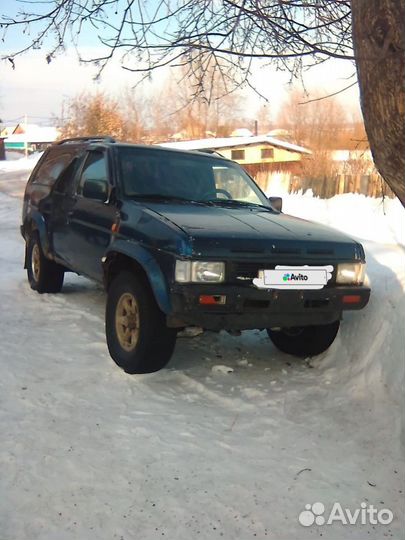 Nissan Terrano 2.4 МТ, 1987, 196 805 км