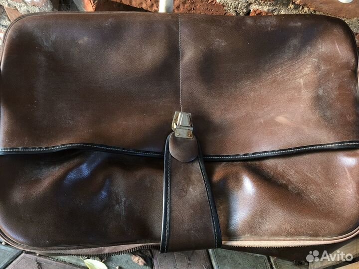 Чемодан времен СССР на рестраврацию