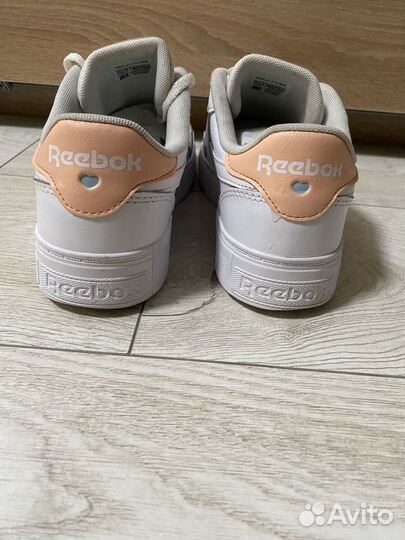 Кроссовки reebok женские