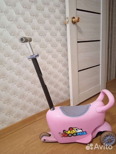 Каталка и самокат 2в 1