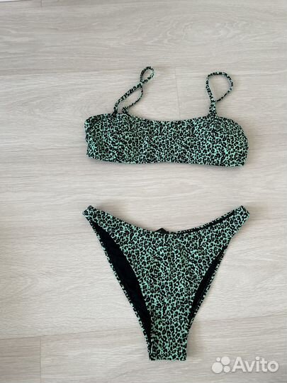 Купальник S с чашечками