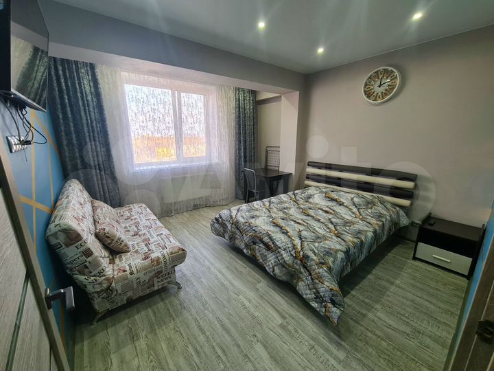 2-к. квартира, 70 м², 10/12 эт.