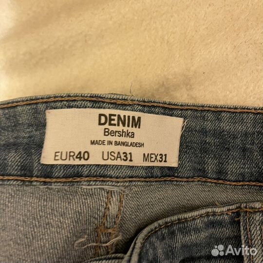 Джинсы bershka