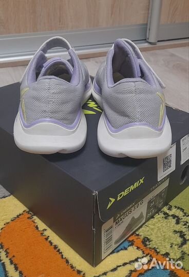 Кроссовки Demix 38 размер