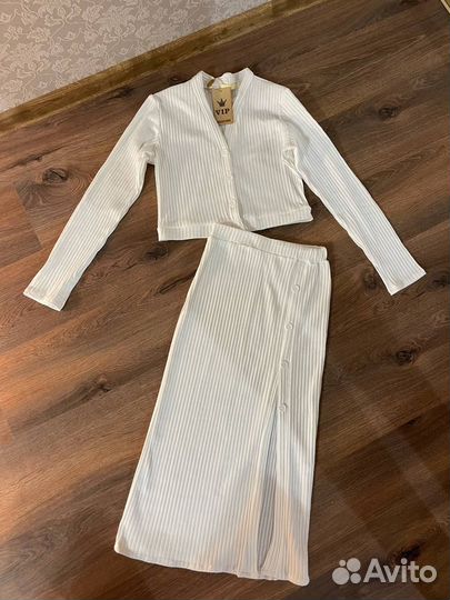 Костюм юбка и топ