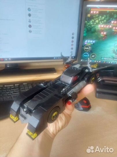 Lego бэтмобиль из набора 76119