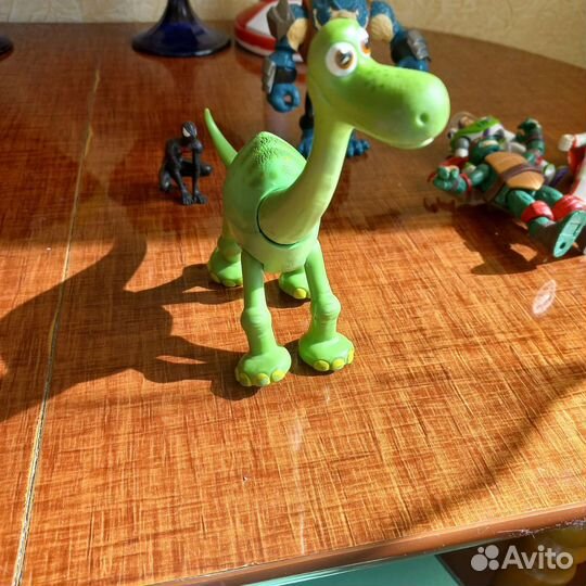 Игрушки из разных мультиков