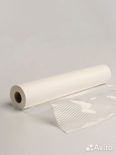 Крафт-бумага в сетчатой структуре белая 50 м