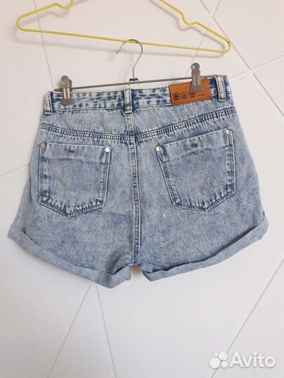 Джинсовые шорты