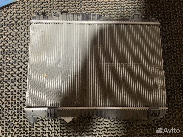 Радиатор системы охлаждения Ford Fiesta