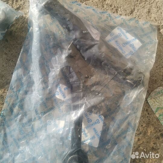 Рычаг нижний L/R сайбер, dodge