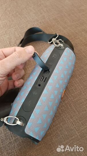 Музыкальная колонка с блютузом