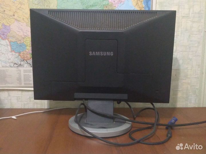 Монитор Samsung