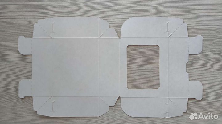 Крафт коробки с окошком