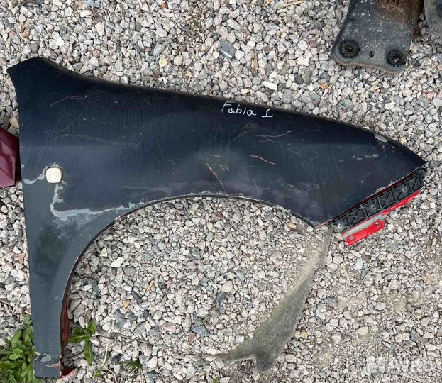 Крыло переднее правое Skoda Fabia 1 поколение