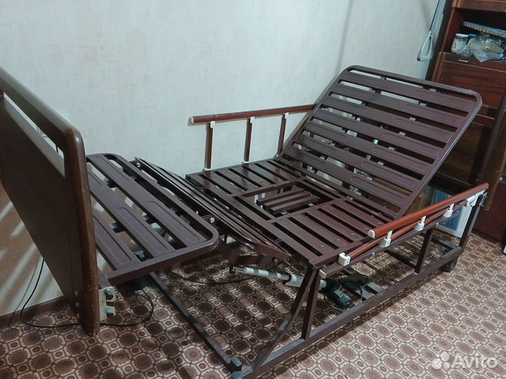 Кровать для лежачих больных бу