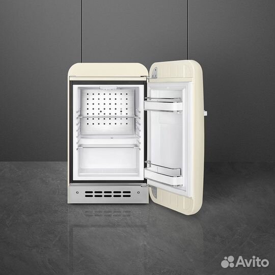 Холодильник Smeg FAB5RCR5