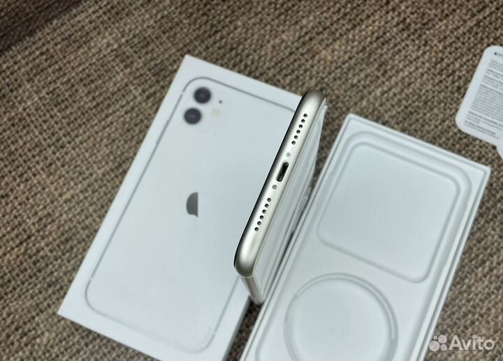 iPhone 11, 256 ГБ