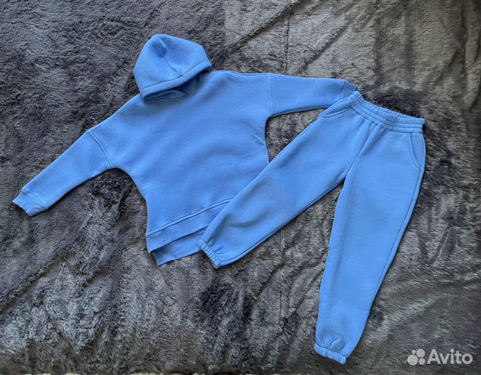 Костюм на флисе на девочку